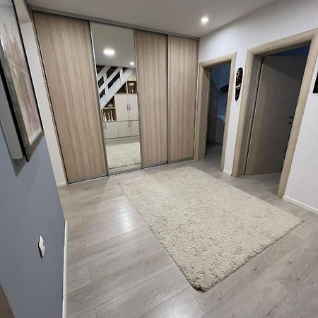 מוסטר Apartman Mak מראה חיצוני תמונה